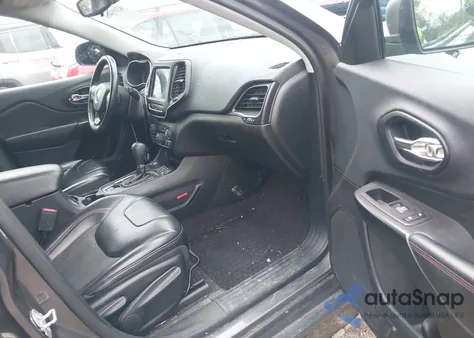 2019 Jeep Cherokee Trailhawk 4X4 from USA, damaged, VIN 1C4PJMBX5KD140733